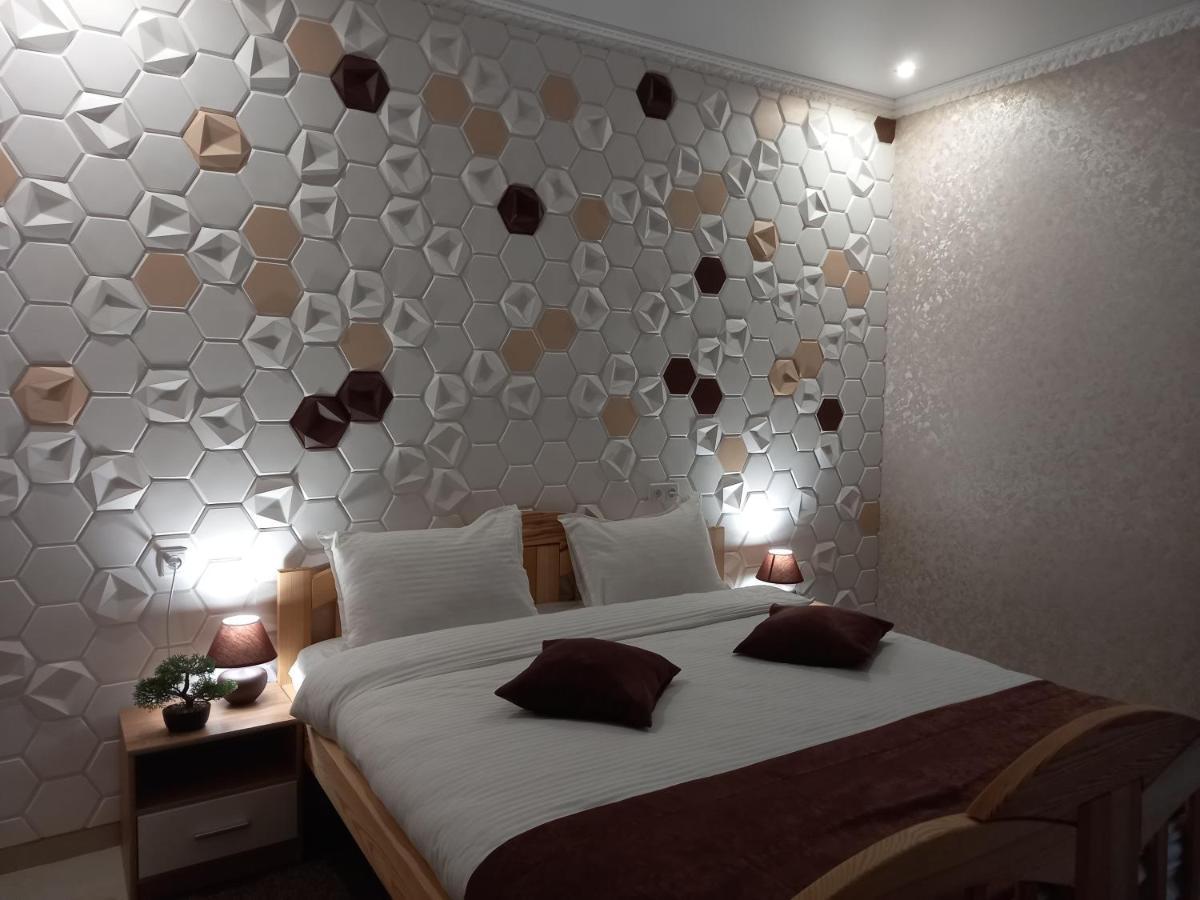 Готель River House Umanʼ 外观 照片