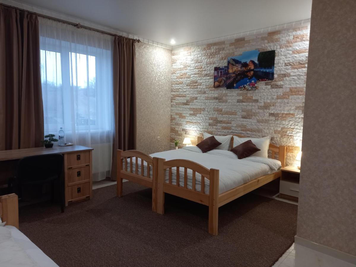 Готель River House Umanʼ 外观 照片